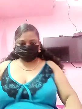 Snapshot of Mandhra28 chatting on November 24, 9:31 am Mandhra28 online show from November 24, 9:31 am