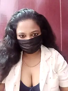 Snapshot of Mandhra28 chatting on November 25, 5:35 pm Mandhra28 online show from November 25, 5:35 pm