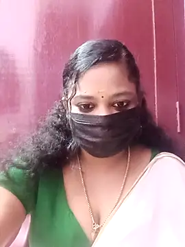 Snapshot of Mandhra28 chatting on November 29, 6:22 pm Mandhra28 online show from November 29, 6:22 pm