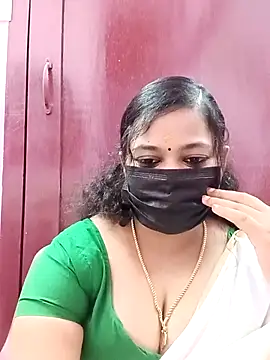 Snapshot of Mandhra28 chatting on December 15, 5:28 pm Mandhra28 online show from December 15, 5:28 pm