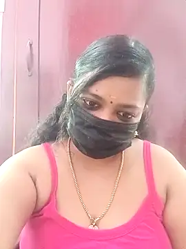 Snapshot of Mandhra28 chatting on December 18, 9:15 am Mandhra28 online show from December 18, 9:15 am