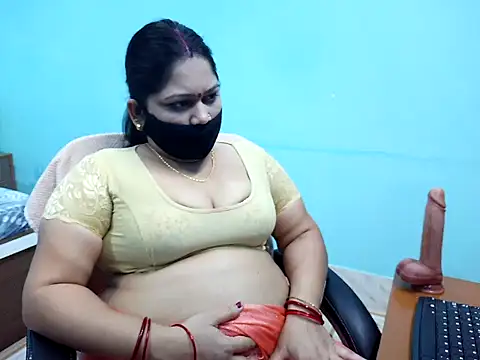 Snapshot of SWEETY_RANI chatting on April 7, 10:15 am SWEETY RANI online show from April 7, 10:15 am