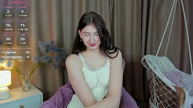 Snapshot of May_Yam chatting on March 18, 2:26 am May Yam online show from March 18, 2:26 am