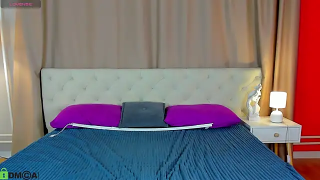 Snapshot of May_Yam chatting on April 6, 1:03 am May Yam online show from April 6, 1:03 am