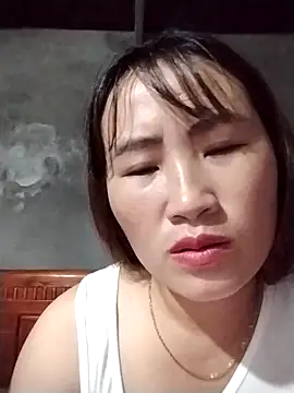 Snapshot of emini-xx chatting on November 11, 12:16 pm emini-xx online show from November 11, 12:16 pm