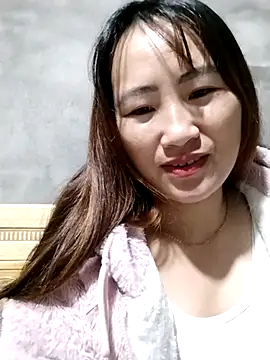 Snapshot of emini-xx chatting on November 25, 2:55 am emini-xx online show from November 25, 2:55 am