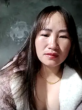 emini-xx online show from February 2, 3:05 am