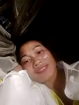 Snapshot of doggy-00 chatting on October 28, 2:09 pm doggy-00 online show from October 28, 2:09 pm