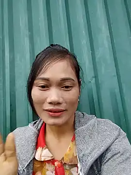 Snapshot of doggy-00 chatting on November 1, 1:07 am doggy-00 online show from November 1, 1:07 am