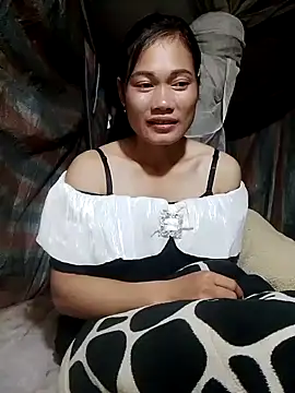 Snapshot of doggy-00 chatting on November 6, 1:39 am doggy-00 online show from November 6, 1:39 am