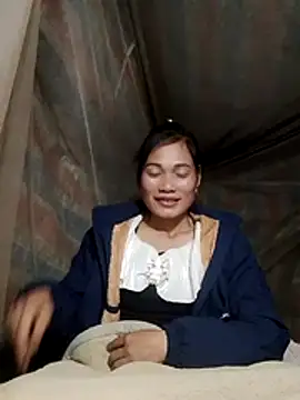 Snapshot of doggy-00 chatting on November 23, 9:03 pm doggy-00 online show from November 23, 9:03 pm