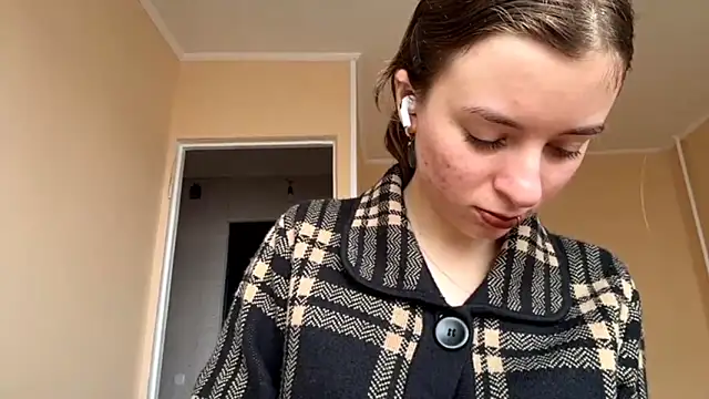 Snapshot of BunkedTempter chatting on November 1, 7:54 am BunkedTempter online show from November 1, 7:54 am