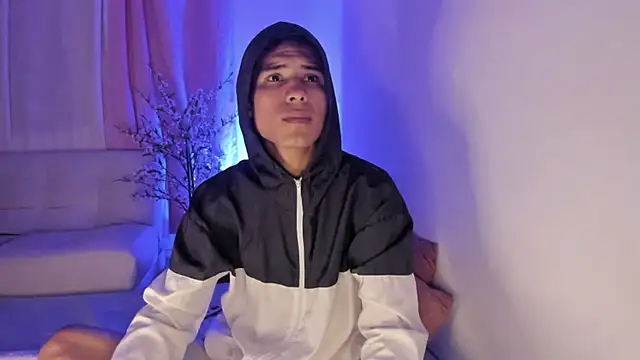 damian fort1 online show from November 4, 5:17 am