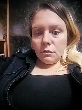 Snapshot of Lana-murr chatting on November 17, 6:46 pm Lana-murr online show from November 17, 6:46 pm