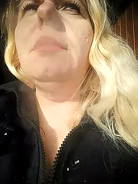 Snapshot of Lana-murr chatting on November 25, 7:19 am Lana-murr online show from November 25, 7:19 am