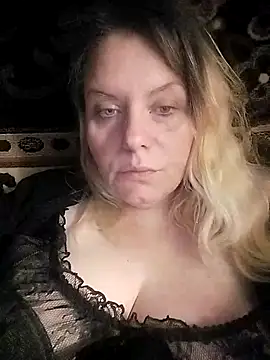 Snapshot of Lana-murr chatting on November 27, 6:48 am Lana-murr online show from November 27, 6:48 am