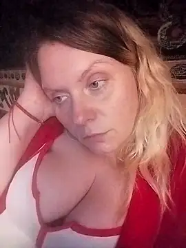 Snapshot of Lana-murr chatting on January 5, 5:27 pm Lana-murr online show from January 5, 5:27 pm