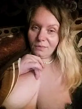 Snapshot of Lana-murr chatting on February 1, 7:56 pm Lana-murr online show from February 1, 7:56 pm