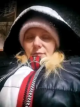 Snapshot of Lana-murr chatting on February 2, 8:18 pm Lana-murr online show from February 2, 8:18 pm