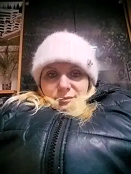 Snapshot of Lana-murr chatting on February 14, 3:42 pm Lana-murr online show from February 14, 3:42 pm