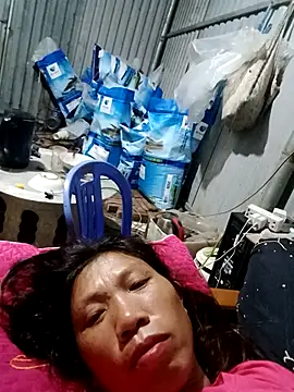 Snapshot of bella-la chatting on October 28, 5:37 pm bella-la online show from October 28, 5:37 pm