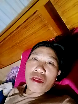 Snapshot of bella-la chatting on October 29, 6:09 pm bella-la online show from October 29, 6:09 pm