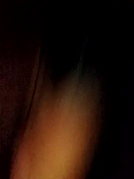 Snapshot of bella-la chatting on November 4, 11:15 pm bella-la online show from November 4, 11:15 pm