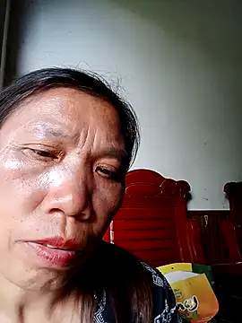 Snapshot of bella-la chatting on November 13, 7:51 am bella-la online show from November 13, 7:51 am