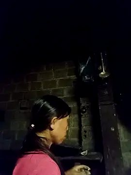 Snapshot of bella-la chatting on November 23, 11:21 am bella-la online show from November 23, 11:21 am