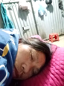 Snapshot of bella-la chatting on November 27, 8:44 pm bella-la online show from November 27, 8:44 pm