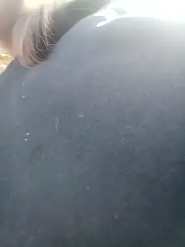 Snapshot of bella-la chatting on December 2, 9:25 am bella-la online show from December 2, 9:25 am