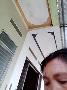 Snapshot of bella-la chatting on December 14, 8:20 am bella-la online show from December 14, 8:20 am