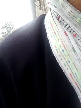 bella-la online show from March 2, 8:32 am