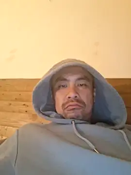 Stronggdragon85 online show from May 10, 1:05 pm