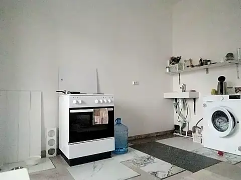 Snapshot of Anneta280671 chatting on December 3, 9:18 am Anneta280671 online show from December 3, 9:18 am