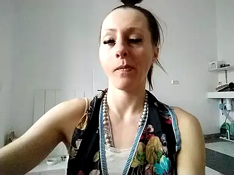 Snapshot of Anneta280671 chatting on January 19, 11:58 am Anneta280671 online show from January 19, 11:58 am