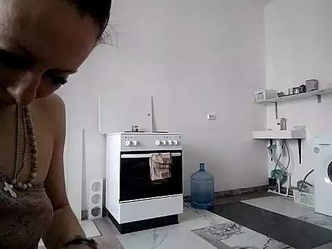 Snapshot of Anneta280671 chatting on February 7, 9:13 am Anneta280671 online show from February 7, 9:13 am