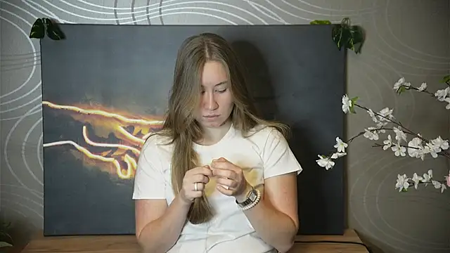 Snapshot of EvonWmith chatting on October 28, 10:19 am EvonWmith online show from October 28, 10:19 am