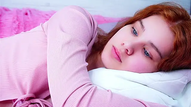 YettaCalabria online show from March 13, 12:23 pm