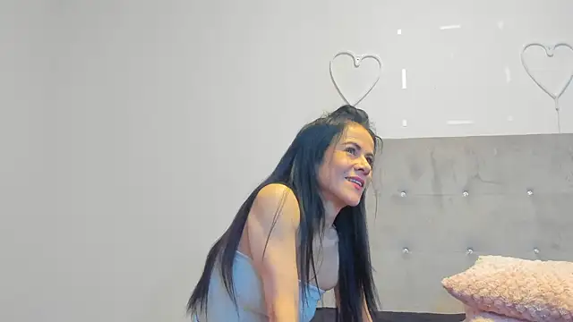 brianaflynt online show from January 12, 7:52 pm