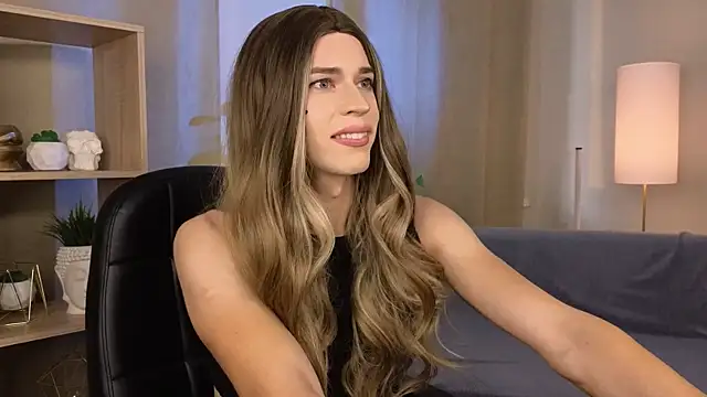 Snapshot of Branda_Kelly chatting on November 23, 1:11 pm Branda Kelly online show from November 23, 1:11 pm