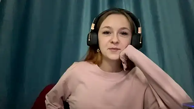 Snapshot of HOTBellakle chatting on November 3, 3:13 pm HOTBellakle online show from November 3, 3:13 pm