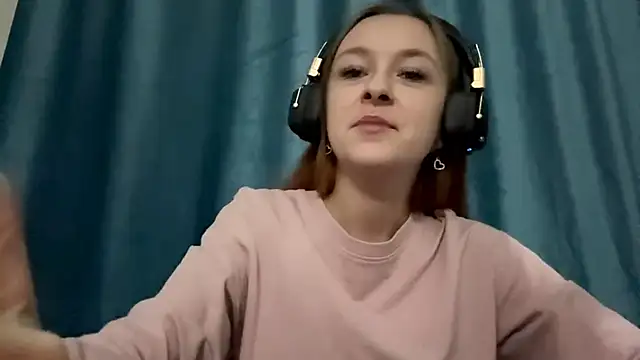 Snapshot of HOTBellakle chatting on November 11, 1:11 pm HOTBellakle online show from November 11, 1:11 pm