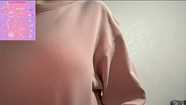 Snapshot of HOTBellakle chatting on December 14, 4:18 am HOTBellakle online show from December 14, 4:18 am