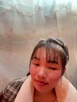 Snapshot of Night_owl111 chatting on December 2, 2:39 am Night owl111 online show from December 2, 2:39 am