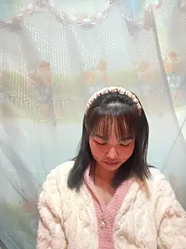 Snapshot of Night_owl111 chatting on December 3, 9:35 pm Night owl111 online show from December 3, 9:35 pm