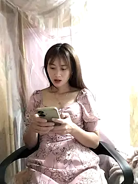 Em xinh01 online show from April 3, 10:52 pm