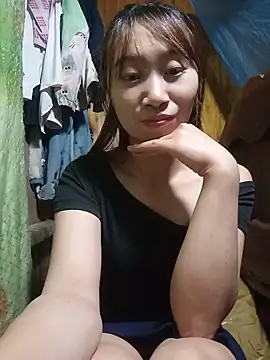 Snapshot of Linh_sexy98 chatting on May 11, 11:38 am Linh sexy98 online show from May 11, 11:38 am