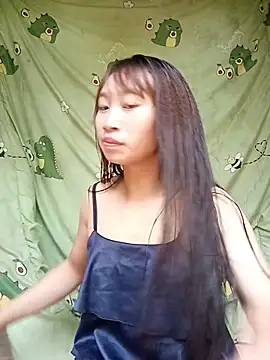 Snapshot of Linh_sexy98 chatting on May 17, 9:06 am Linh sexy98 online show from May 17, 9:06 am
