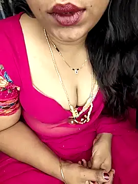 shreyareddy99 online show from May 12, 4:48 pm